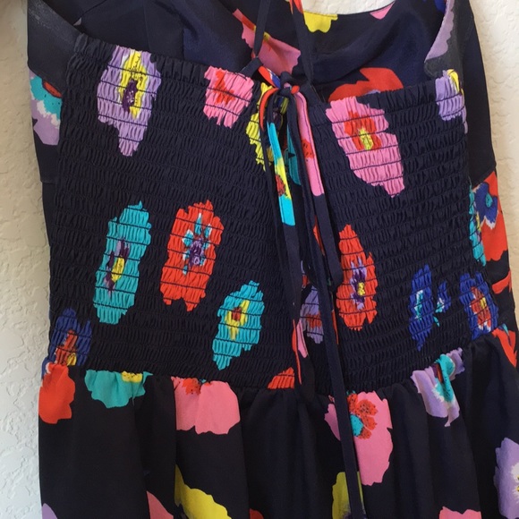 Spring dress - Picture 4 of 5